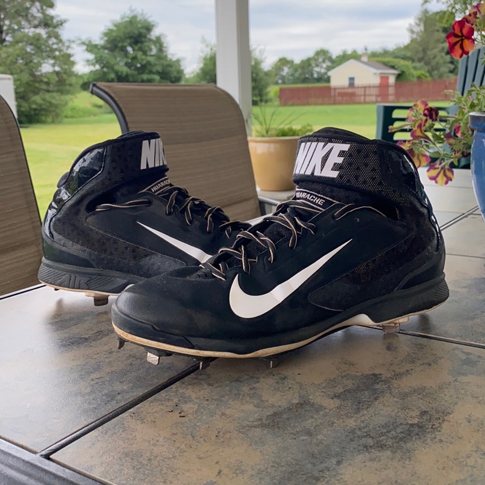 Nike Harache baseball cleats